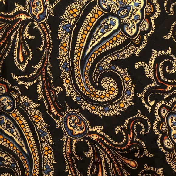 Mini skirt, New with Tags! - Picture 2 of 6